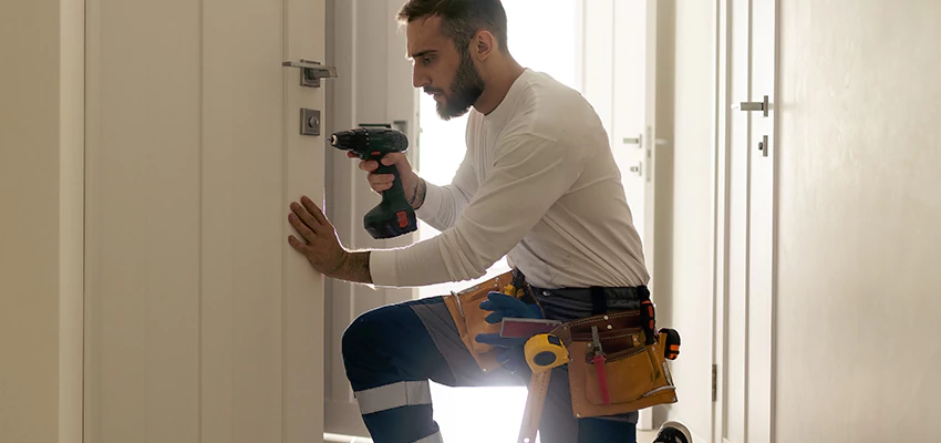 Mailbox Lock Installation Expert in Garden Acres, California