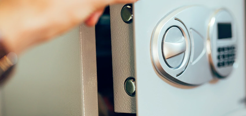 Fingerprint Safe Openers in Garden Acres, CA