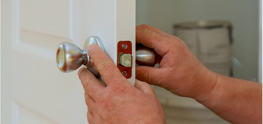 AAA Locksmiths For lock Replacement in Garden Acres, California
