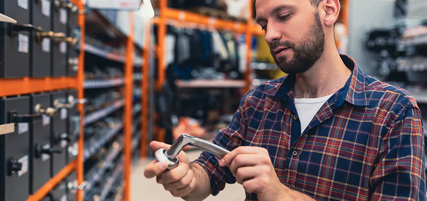 Locksmith For Retail Stores Lockout Services in Garden Acres, California